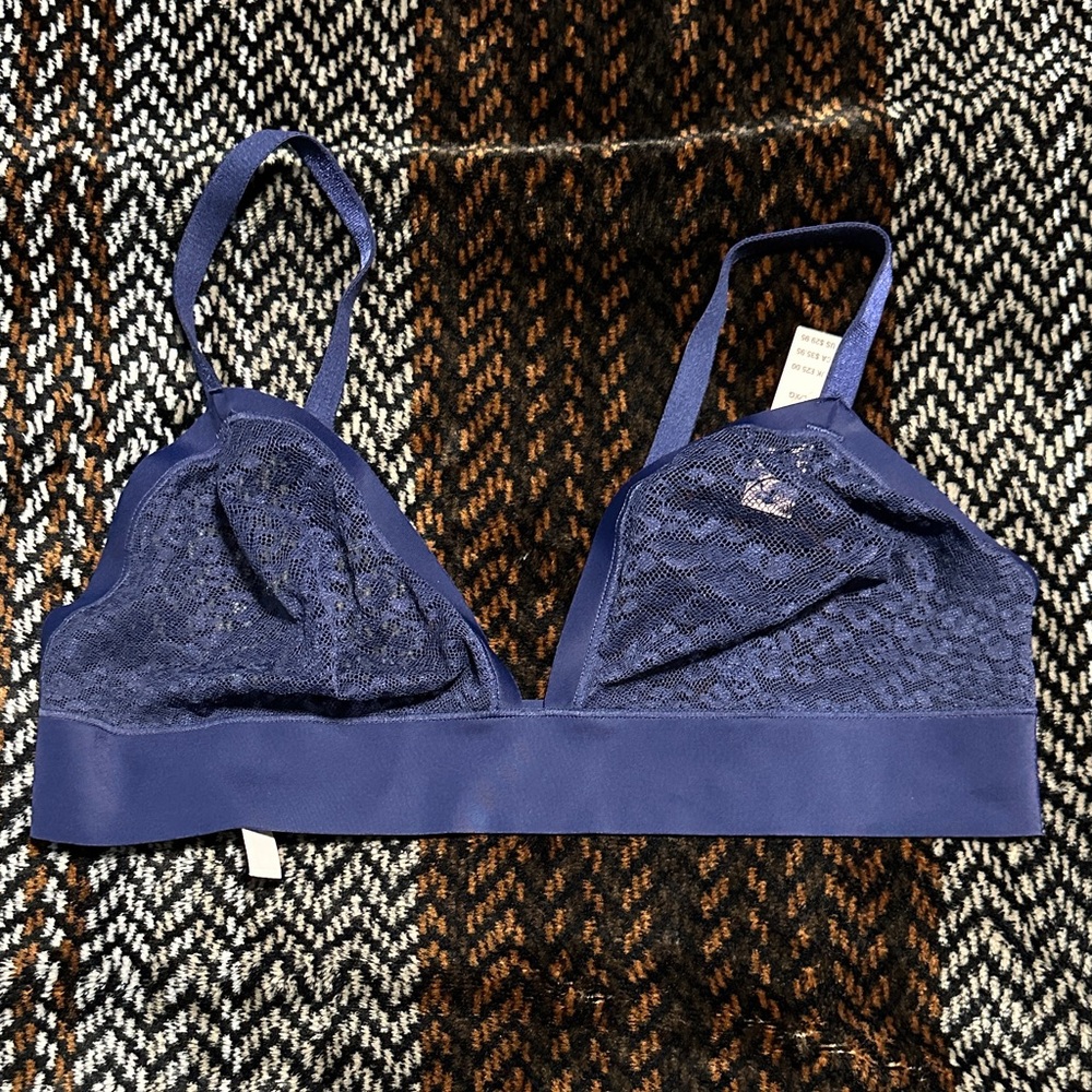 Victoria's Secret Navy Cheetah Lace Bralette